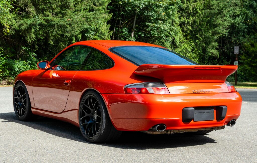 2001 Porsche 911 Carrera