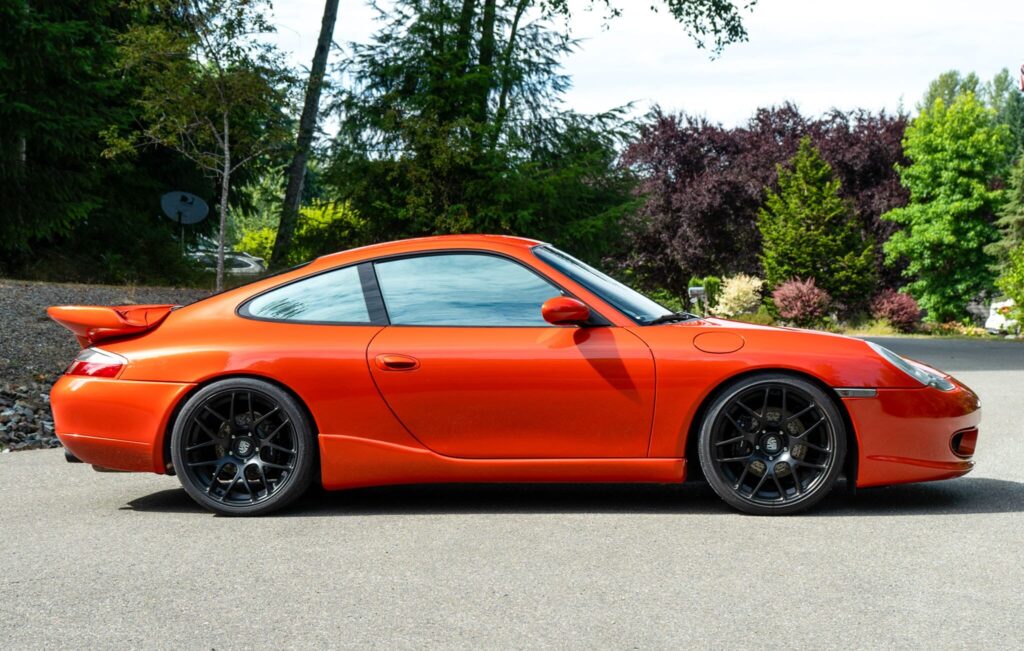 2001 Porsche 911 Carrera